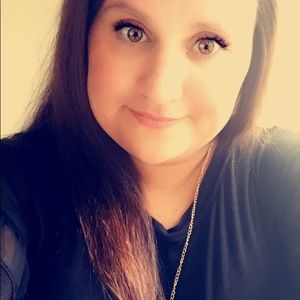 Meet your Posher, Kandi